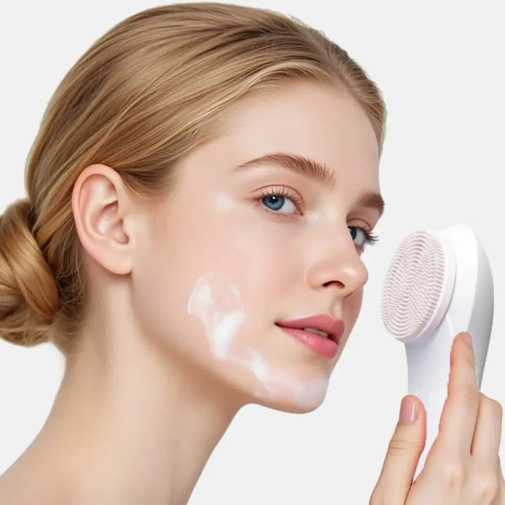 Waterproof Electric Facial Cleansing Brush Silicone Head Vibrating Facial Cleaning Scrubber Deeep Cleaning Wireless