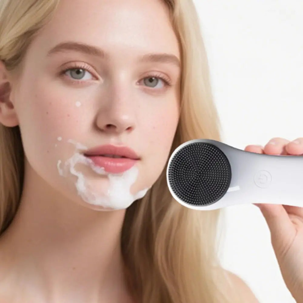 Waterproof Electric Facial Cleansing Brush Silicone Head Vibrating Facial Cleaning Scrubber Deeep Cleaning Wireless