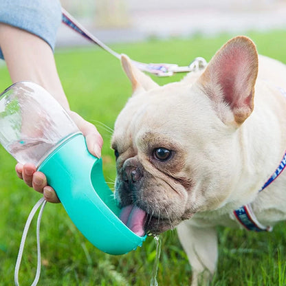 Botella De Agua Para Perros De 10.2 2.7 ", Dispensador De Agua Portátil Para Cachorros a Prueba De Fugas De 19 Oz Con Alimentador Para Mascotas Caminatas Al Aire Libre Caminatas Viajes Plástico De Grado Alimenticio - Rosa
